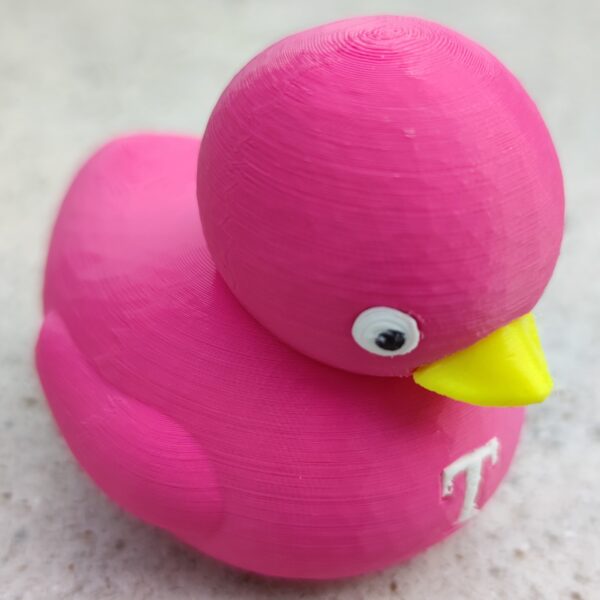 Magenta 3D gedruckte Ente